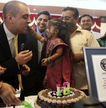 Самая маленькая женщина: Джиоти Амге