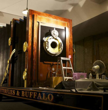 Самый большой фотоаппарат в мире: The Eye of America