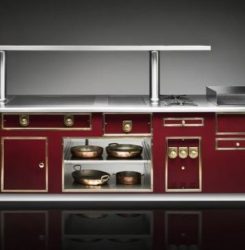 Самая большая кухонная плита: Molteni