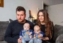 Самые маленькие новорожденные близнецы